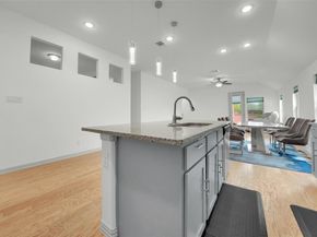 2725  Bechtol Street , Garland Texas 75042
