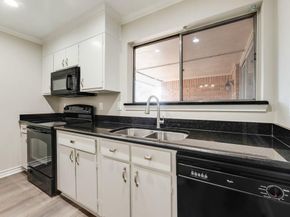 2802  Escada Drive  207, Farmers Branch Texas 75234
