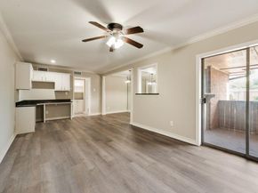 2802  Escada Drive  207, Farmers Branch Texas 75234