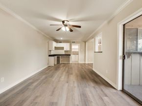2802  Escada Drive  207, Farmers Branch Texas 75234