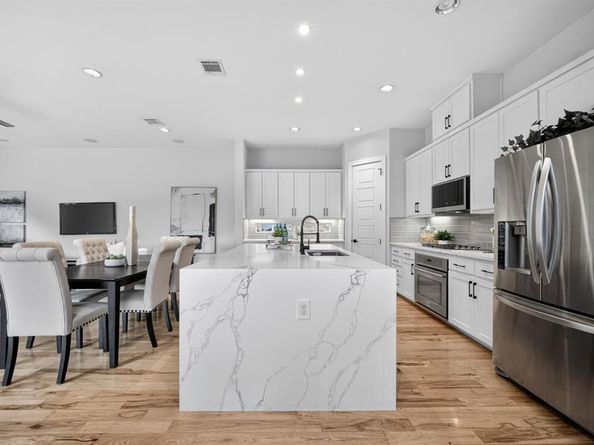 5525  Winton Street , Dallas Texas 75206