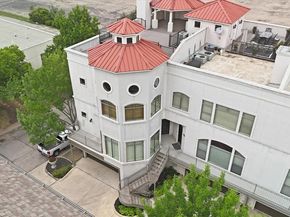 410  Mills Street , Fort Worth Texas 76102