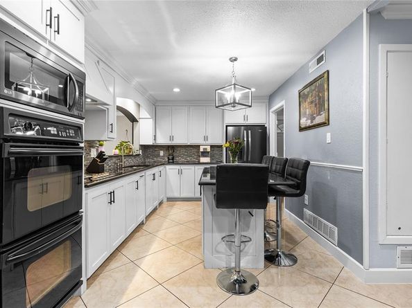 2010  William Brewster Street , Irving Texas 75061