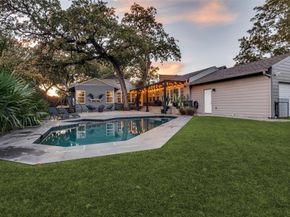 1518  Oak Knoll Street , Dallas Texas 75208