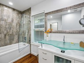 6452  Lange Circle , Dallas Texas 75214