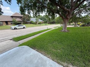 2918  Apple Valley Drive , Garland Texas 75043