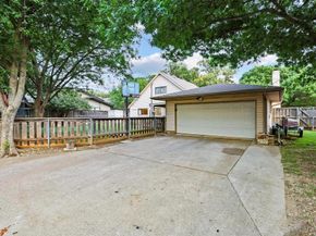 3785  Crown Shore Drive , Dallas Texas 75244