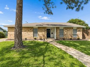 1833  Woodbury  , Carrollton Texas 75007