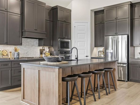 2632  Valley Creek Trail , McKinney Texas 75072