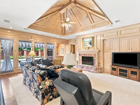 4936  Sandestin Drive , Dallas Texas 75287