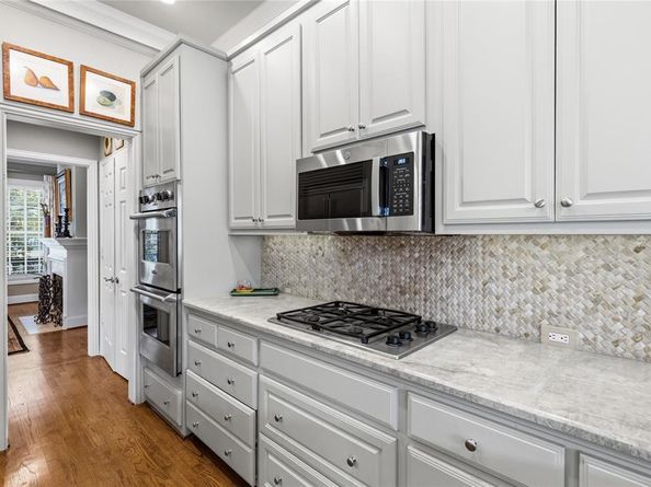 2838  State Street , Dallas Texas 75204