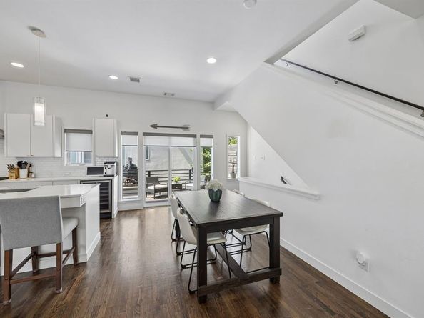 4935  Flitwick Court , Dallas Texas 75204