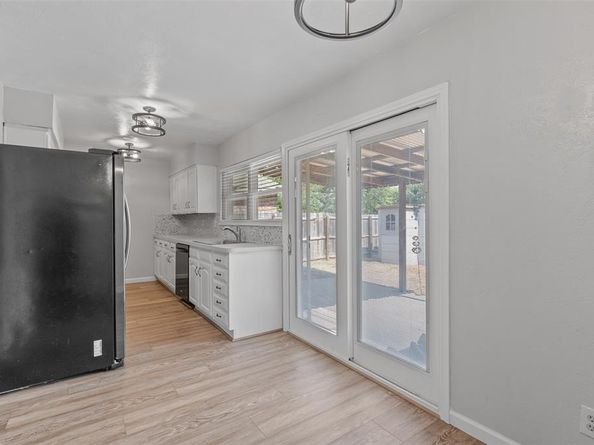 1418  Paris Drive , Garland Texas 75040