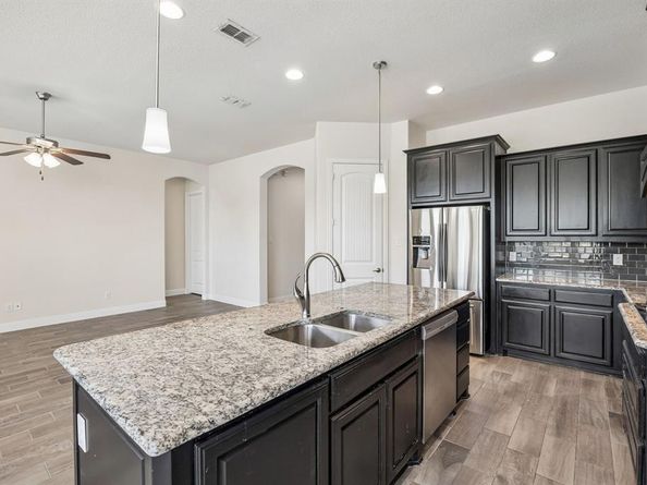 609  Morning Glory Lane , Mansfield Texas 76063