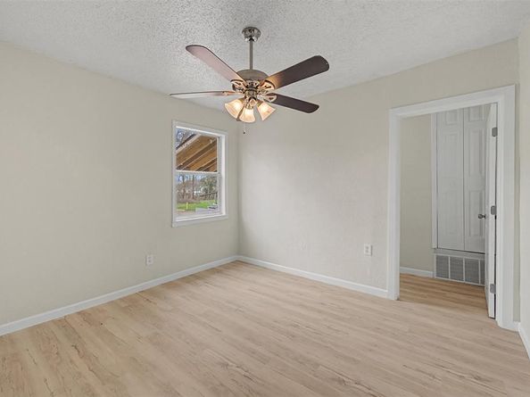 9021  White Settlement Road , White Settlement Texas 76108
