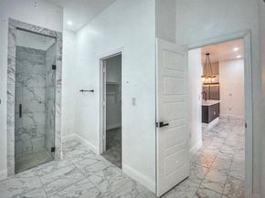 2902  Jim Street , Dallas Texas 75212