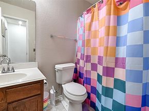 1653  Queens Brook Lane , Fort Worth Texas 76140