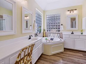 944  Excalibur Drive , Highland Village Texas 75077