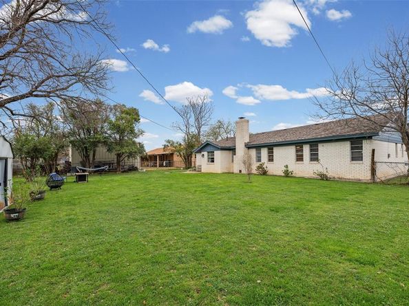 3900  Cresthill Road , Benbrook Texas 76116