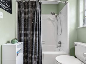 3900  Cresthill Road , Benbrook Texas 76116