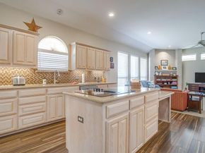 6155  White Tail Trail , Fort Worth Texas 76132