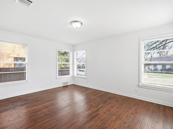 3013  Primrose Avenue , Fort Worth Texas 76111