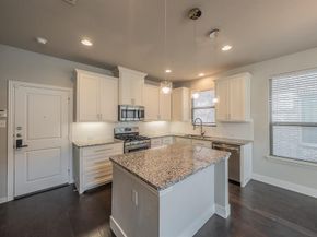 3945  Cascade Sky Drive , Arlington Texas 76005