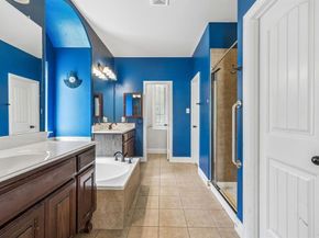 1000  Haley Court , Savannah Texas 76227