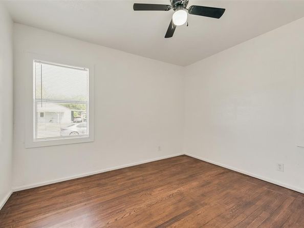 1836  Carver Avenue , Fort Worth Texas 76102