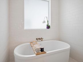 236  Melba Street  103, Dallas Texas 75208
