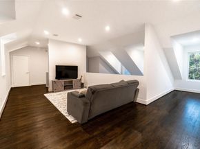 3942  Rochelle Drive , Dallas Texas 75220