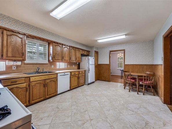 3019  Sharpview Lane , Dallas Texas 75228