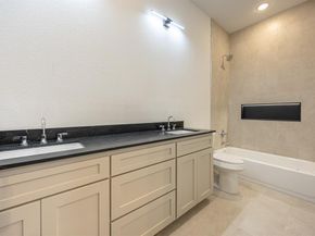805  Glen Garden  , Fort Worth Texas 76104