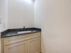 805  Glen Garden  , Fort Worth Texas 76104