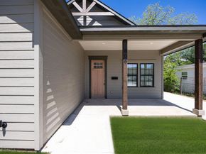 805  Glen Garden  , Fort Worth Texas 76104