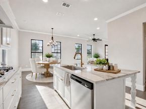 305  Sunset Lane  101, Fort Worth Texas 76114