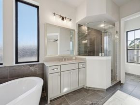 305  Sunset Lane  101, Fort Worth Texas 76114