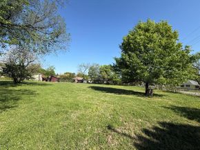243  Walnut Street , Wilmer Texas 75172