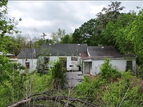243  Walnut Street , Wilmer Texas 75172