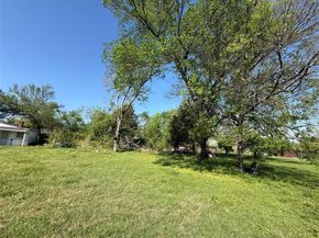 243  Walnut Street , Wilmer Texas 75172