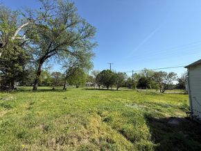 243  Walnut Street , Wilmer Texas 75172
