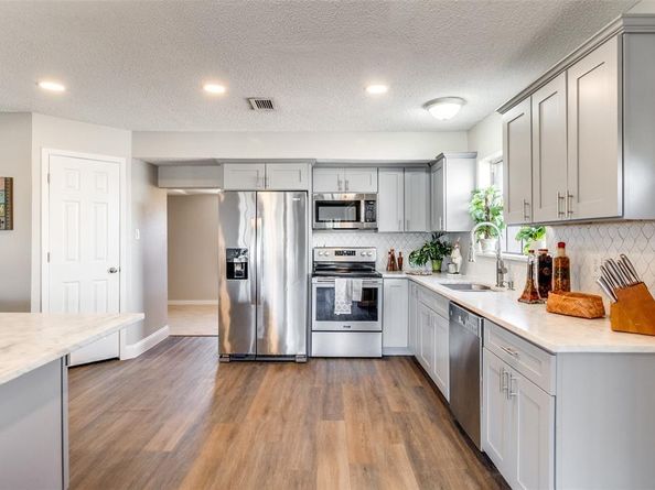 103  Wake Drive , Richardson Texas 75081