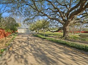 1510  R Avenue , Plano Texas 75074