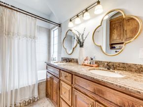 1910  Hope Street  12, Dallas Texas 75206
