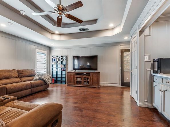 7312  Hialeah Circle W, North Richland Hills Texas 76182