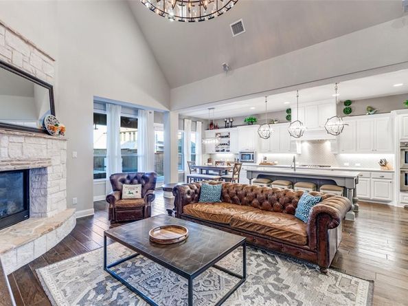 3222  Prancer Way , Celina Texas 75009