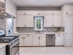 1810  5th Avenue , Fort Worth Texas 76110