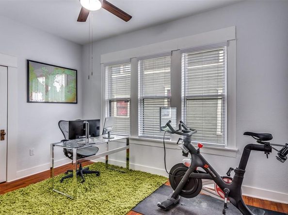 1810  5th Avenue , Fort Worth Texas 76110