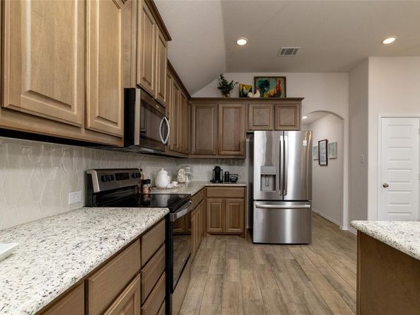 9824  Mescalbean Boulevard , Fort Worth Texas 76036