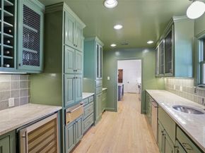 333  Eastwood Avenue , Fort Worth Texas 76107
